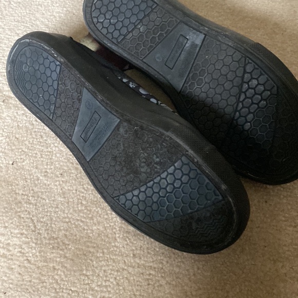 NWT Pirates of the Caribbean Black/Gray Slip on Sneakers - Picture 6 of 7